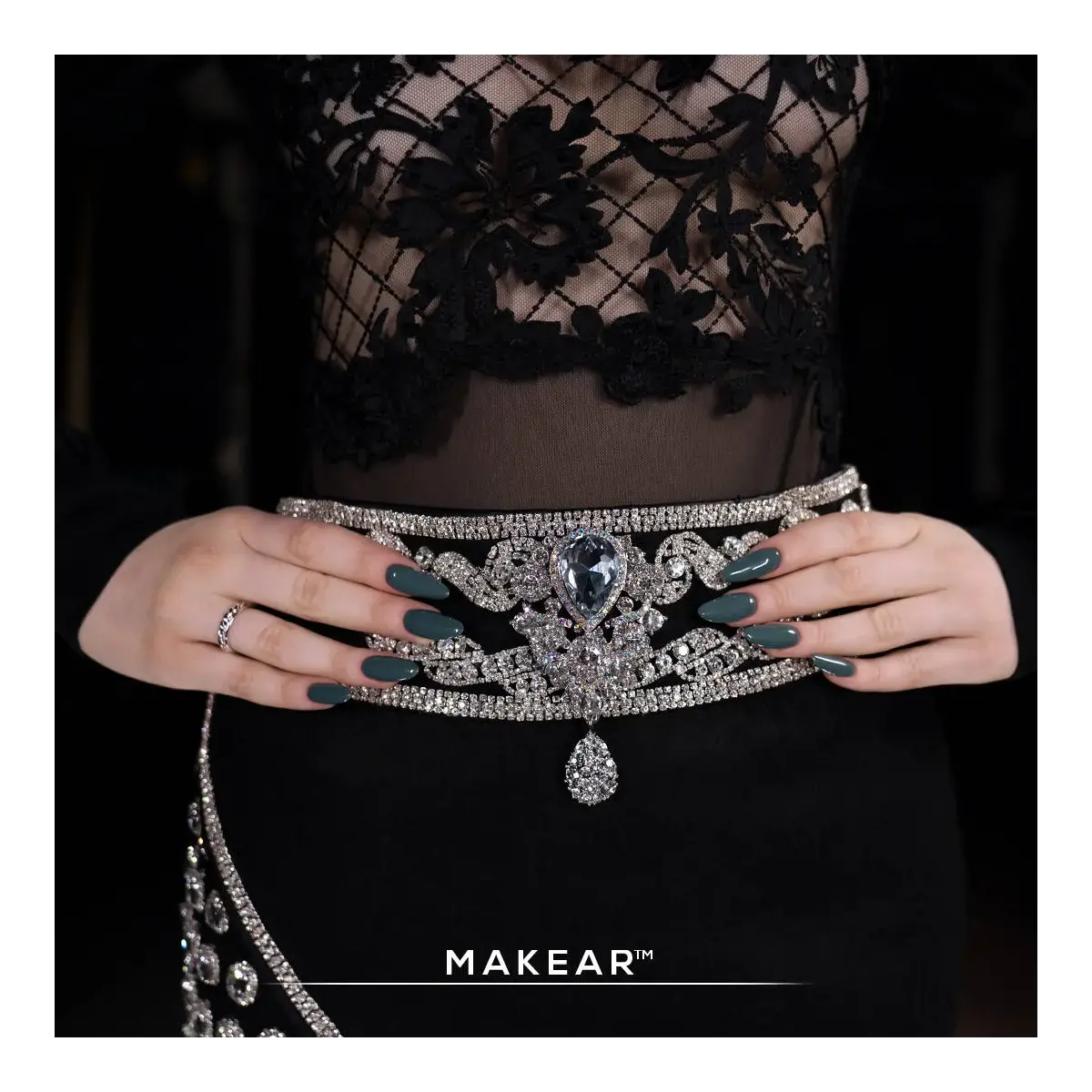 951 Naomi - Lakier hybrydowy Makear