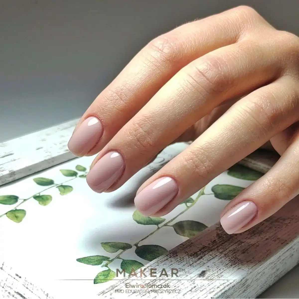 NRB06 Smoky Beige - Nude Rubber Base